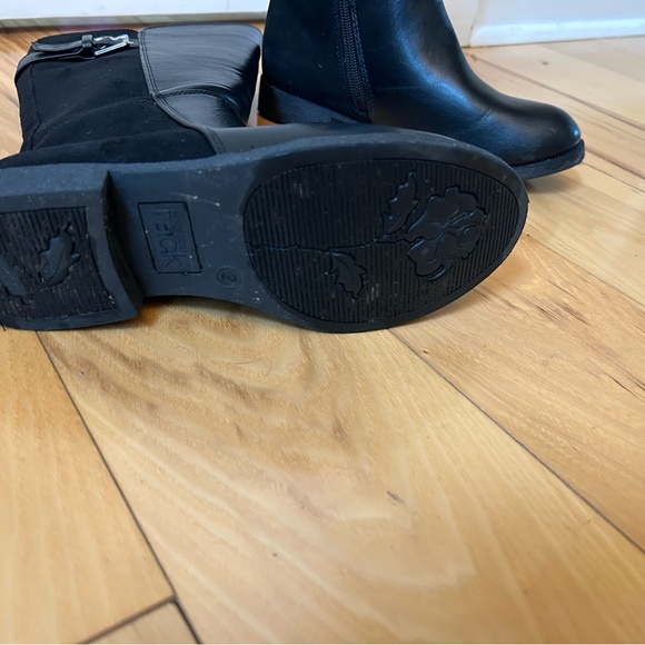 Girls sz 2 black Nordstrom Rack knee high boots - Picture 2 of 5